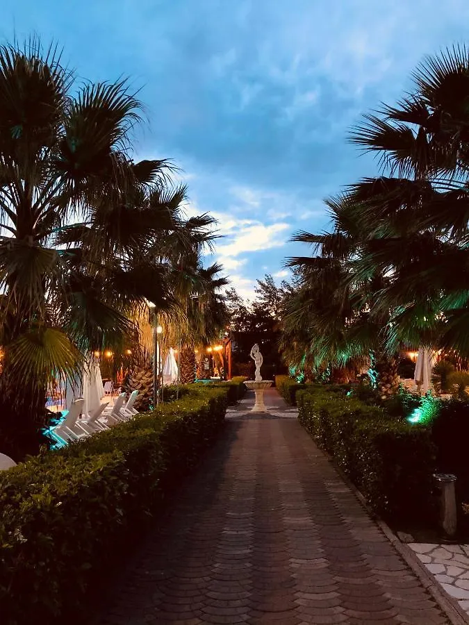 Godija Hotel & Suites Velipojë